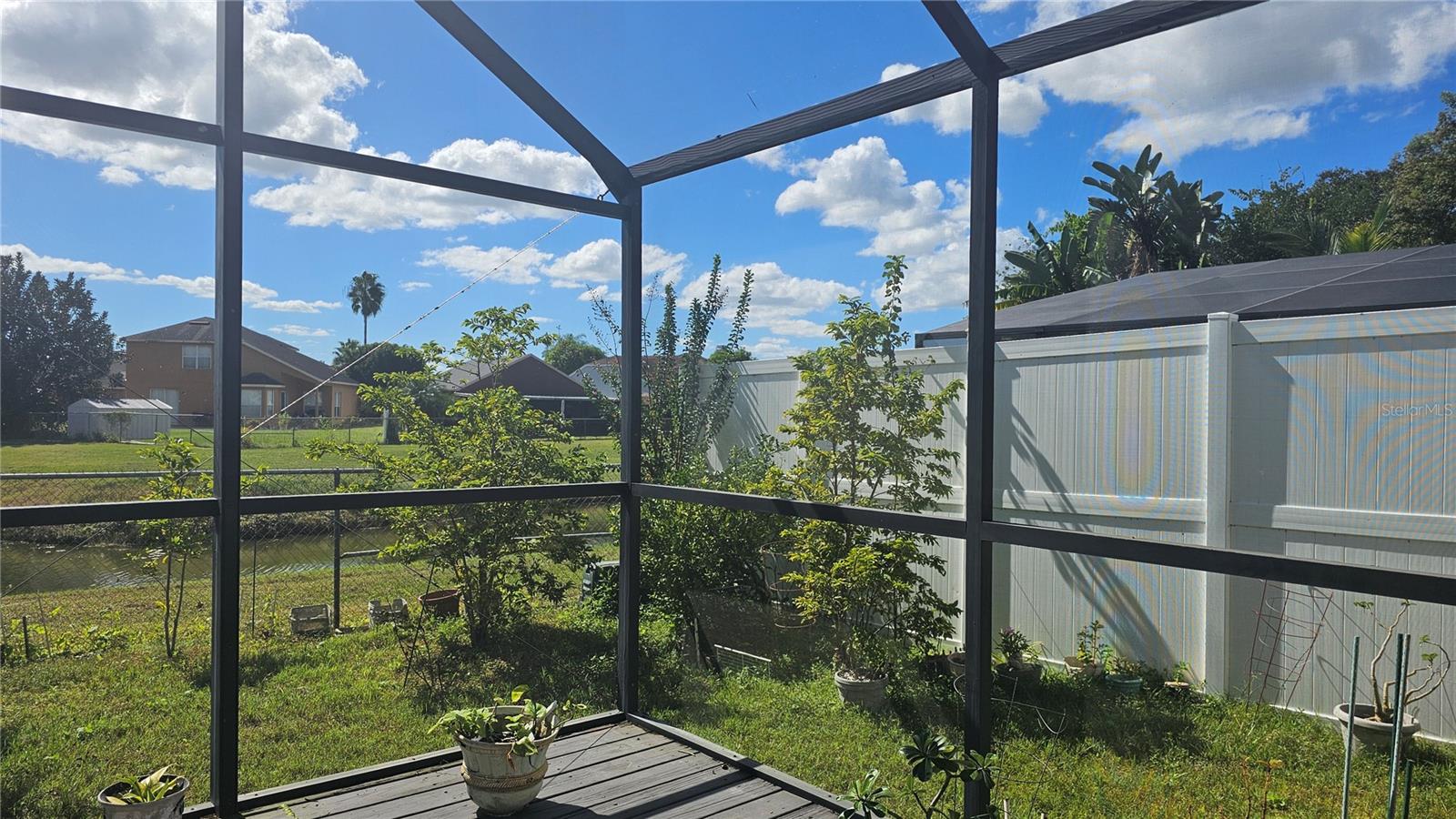 SURREY RIDGE - Residential