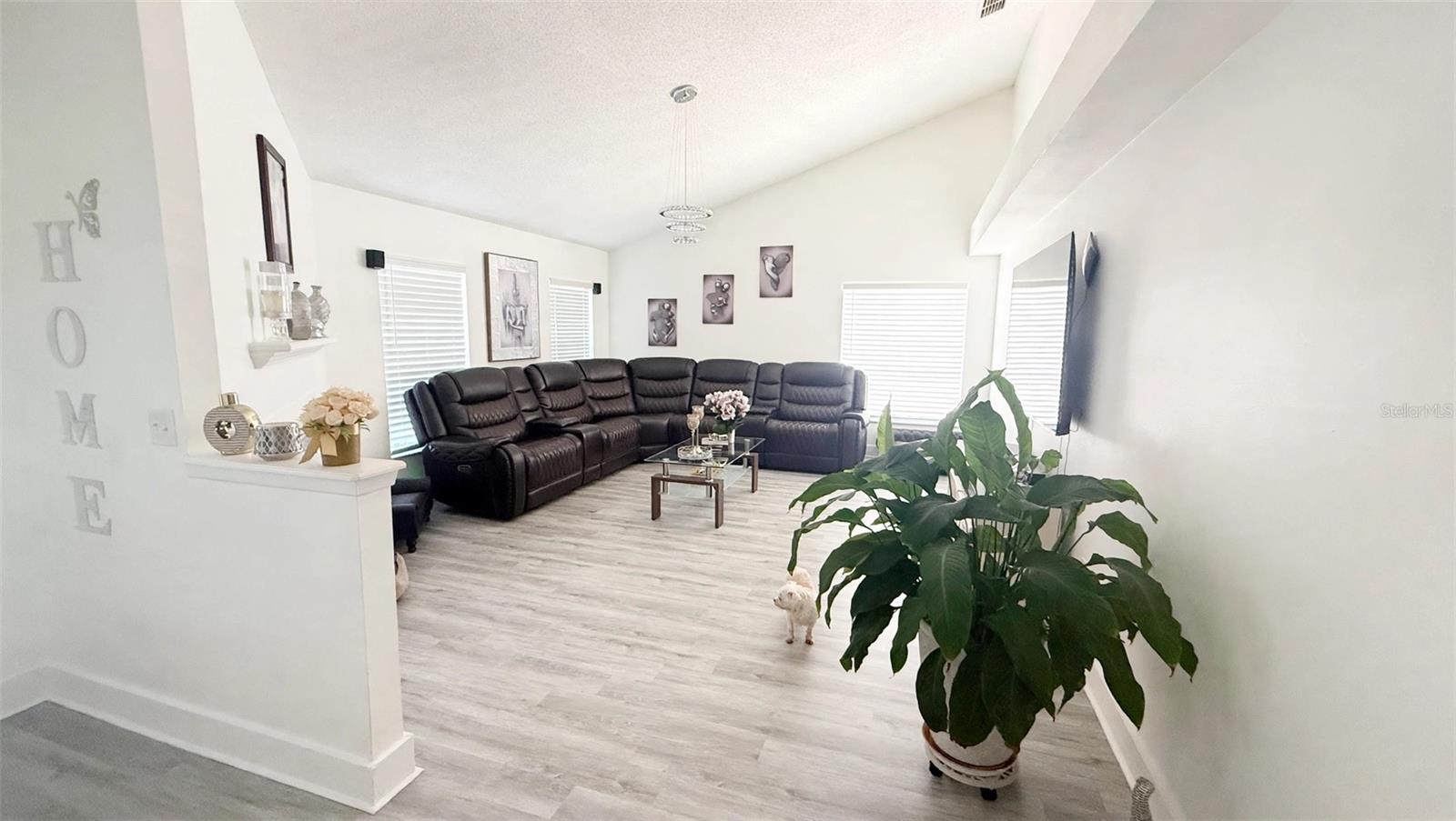 7102 HOLLOWELL DRIVE