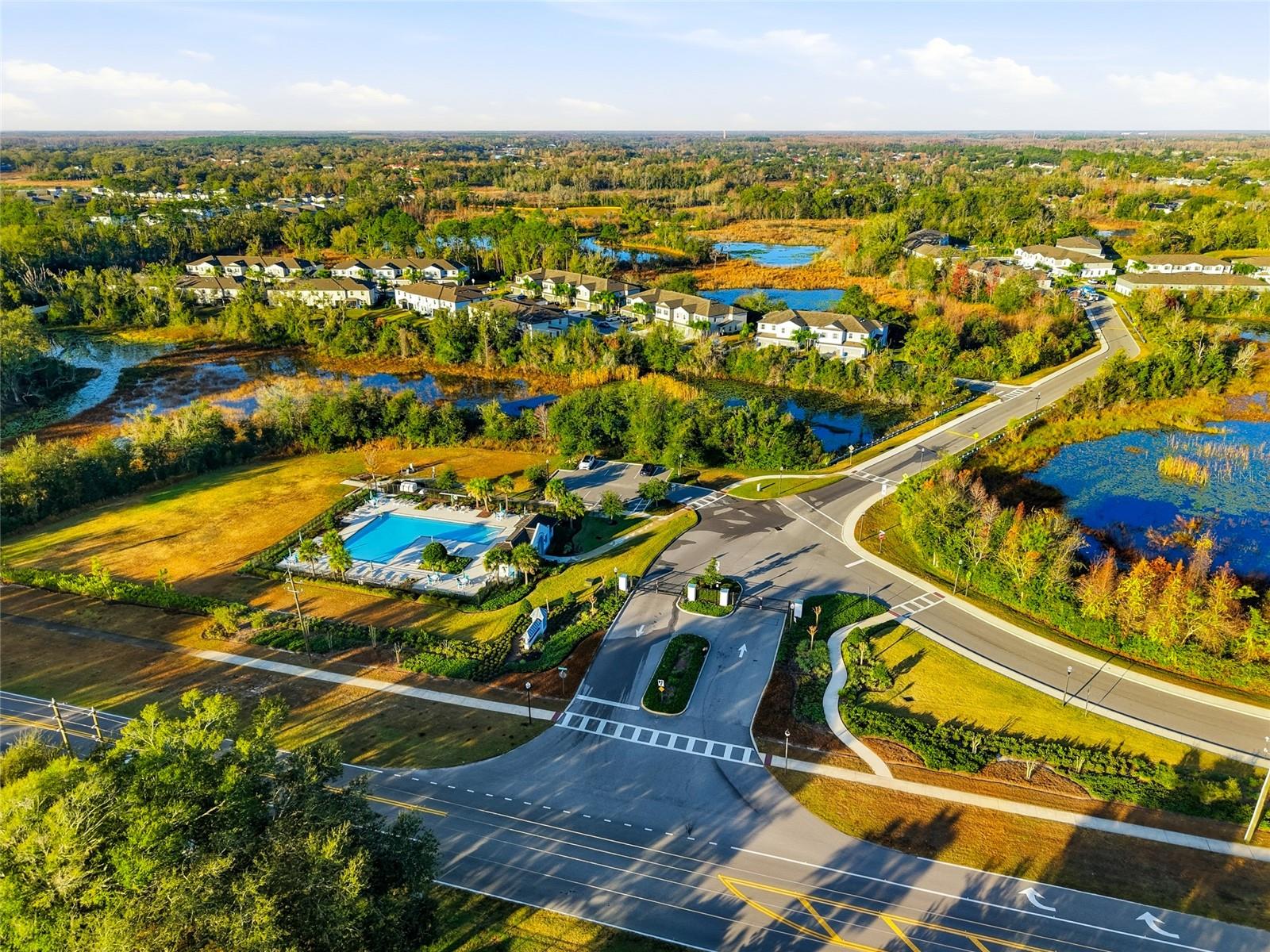 WILLOW SQUARE TWNHMS - Residential