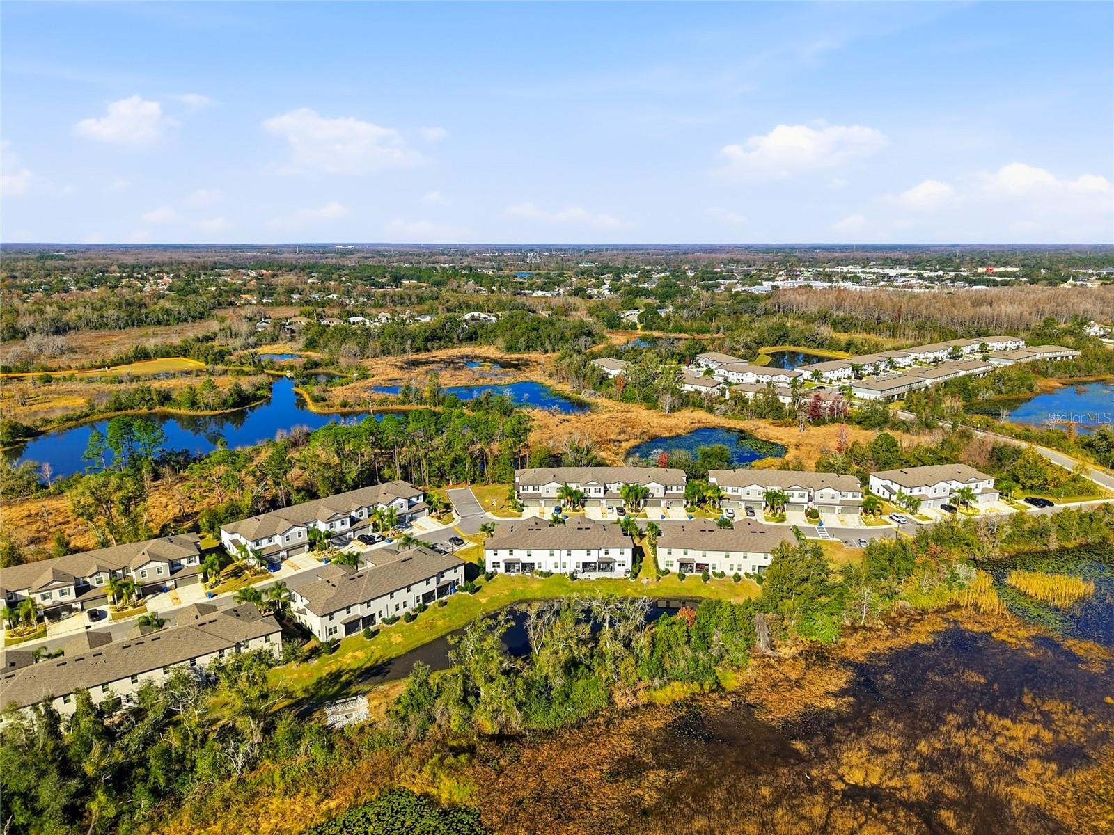 WILLOW SQUARE TWNHMS - Residential