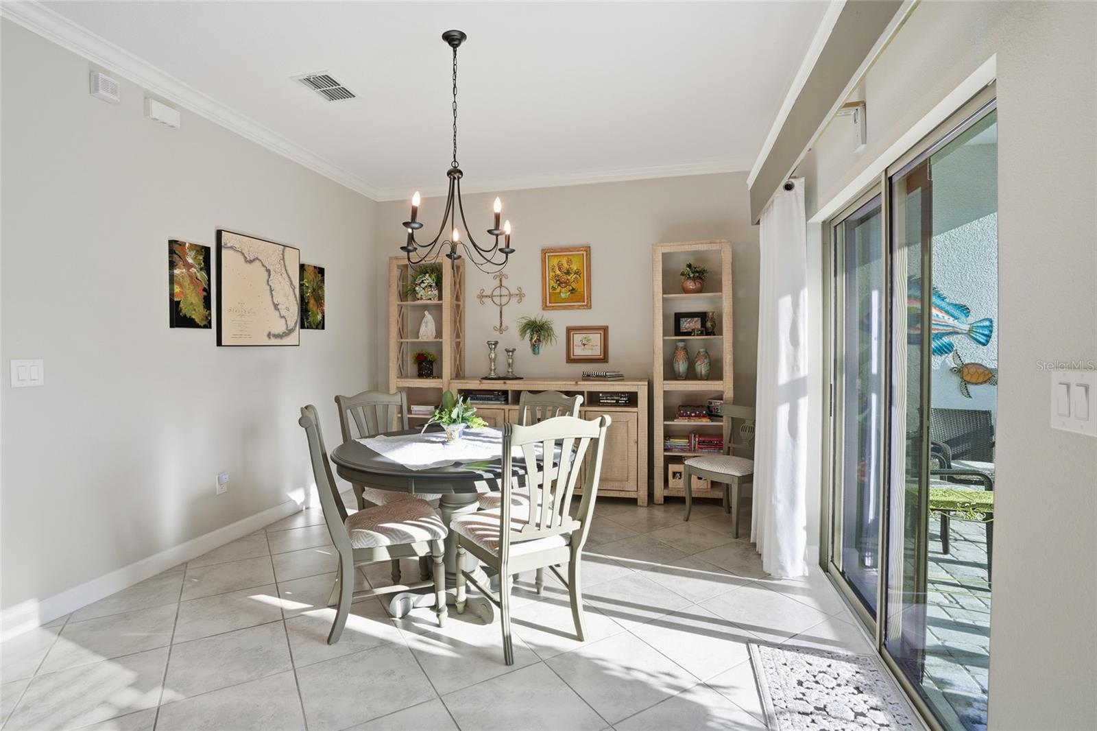 WILLOW SQUARE TWNHMS - Residential