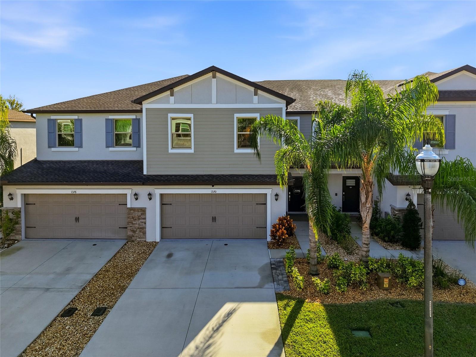 WILLOW SQUARE TWNHMS - Residential