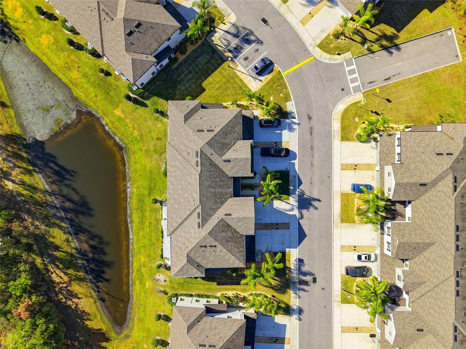 WILLOW SQUARE TWNHMS - Residential