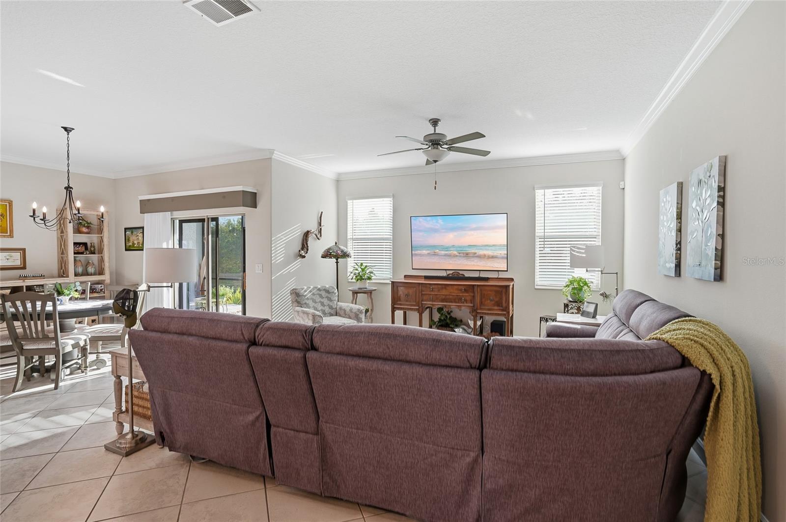 WILLOW SQUARE TWNHMS - Residential