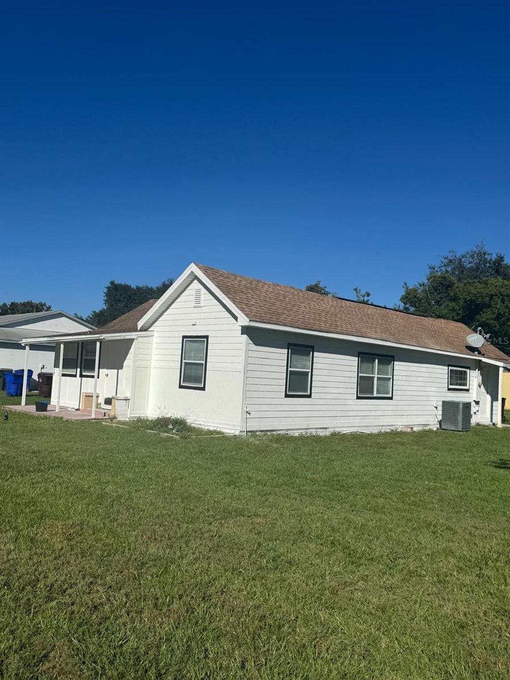 Photo of 1519 Illinois Avenue, Saint Cloud, FL 34769 (MLS # O6320174)