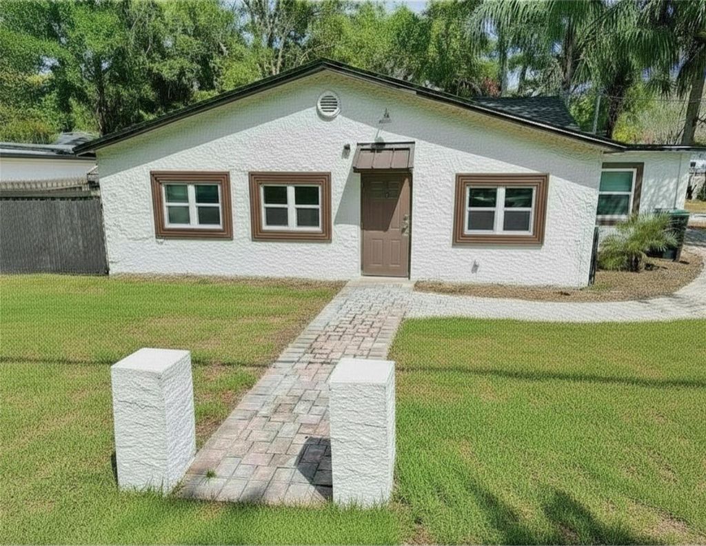 Photo of 2515 Marlboro Street, Orlando, FL 32806 (MLS # O6397534)