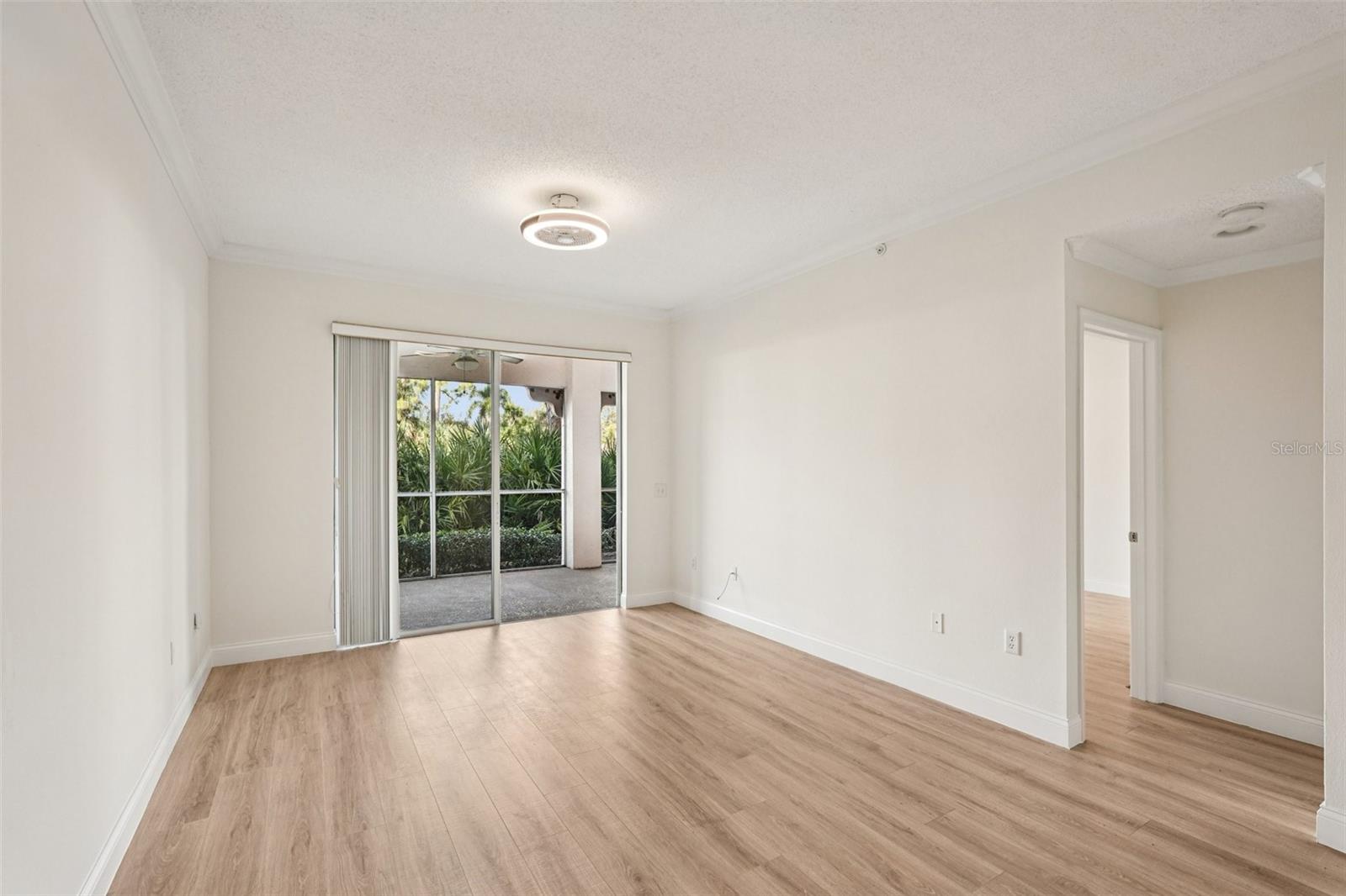 PLAZA DE FLORES - Residential