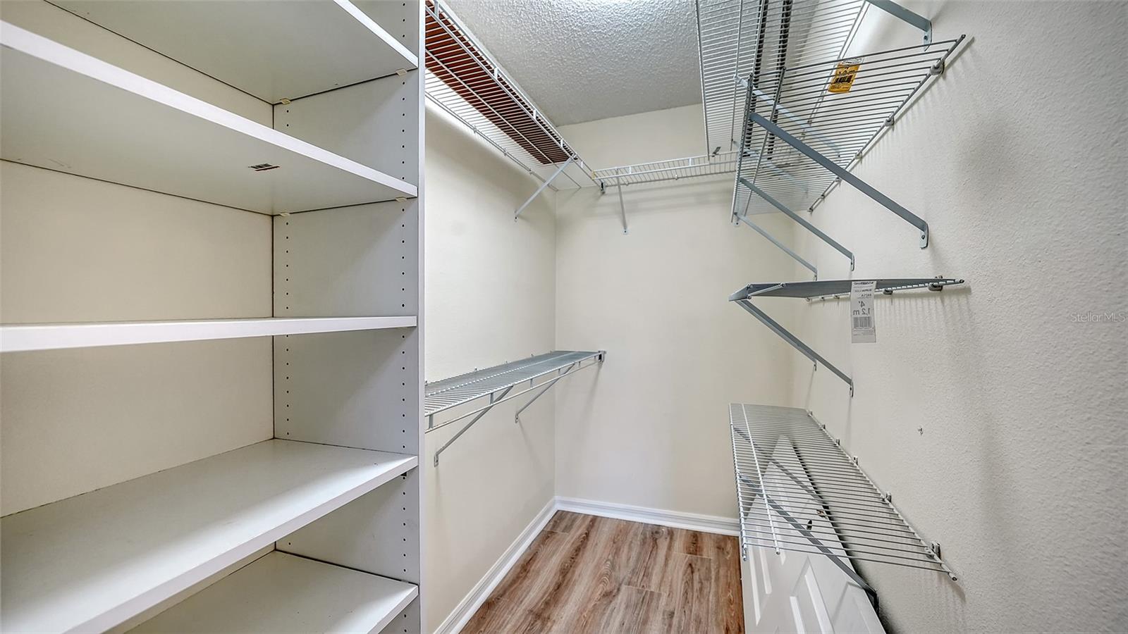 PLAZA DE FLORES - Residential