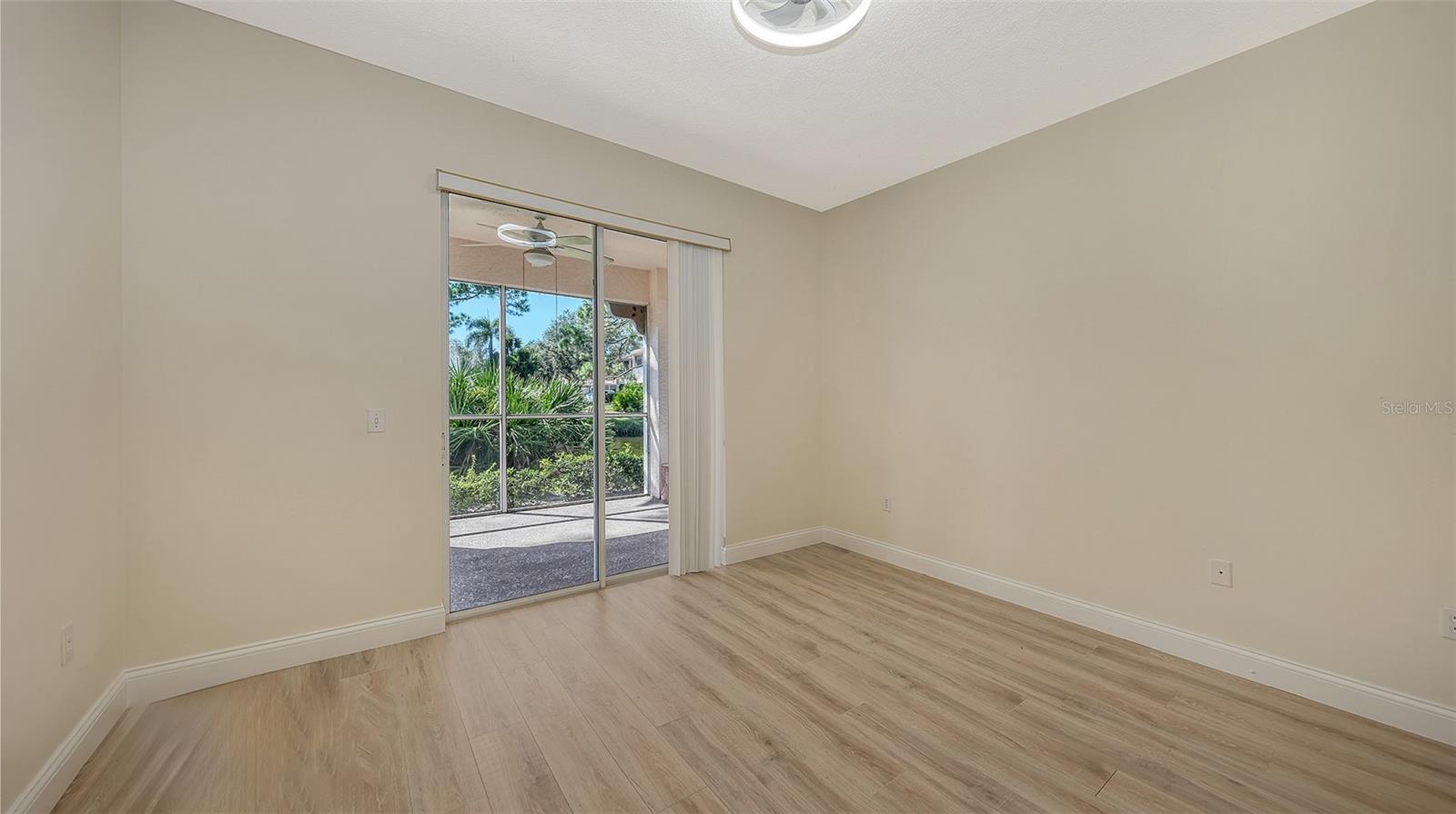 PLAZA DE FLORES - Residential