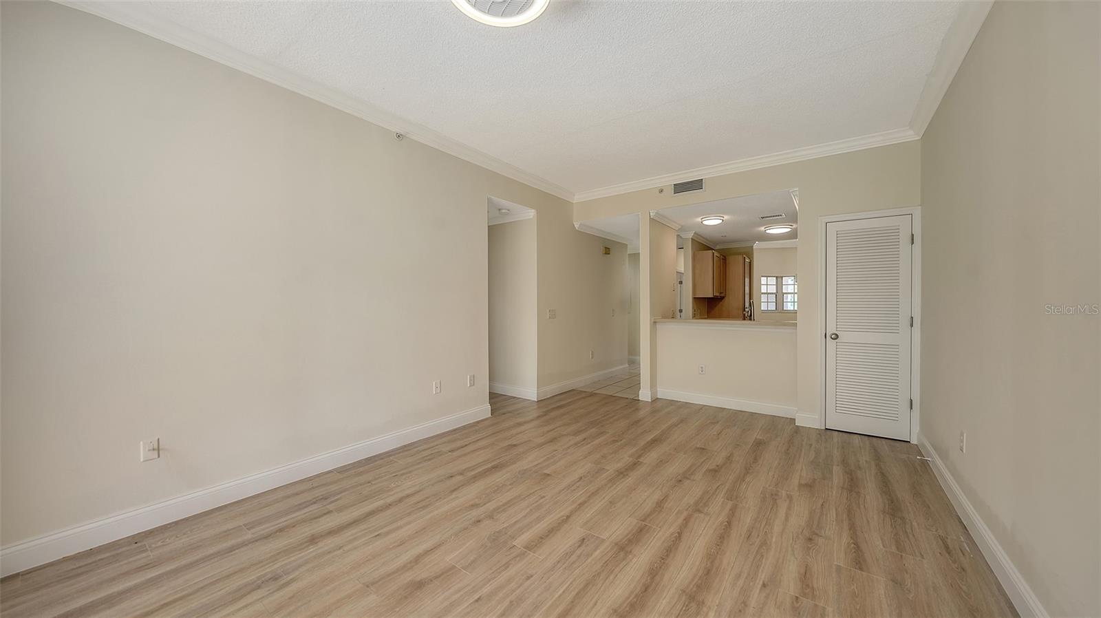 PLAZA DE FLORES - Residential