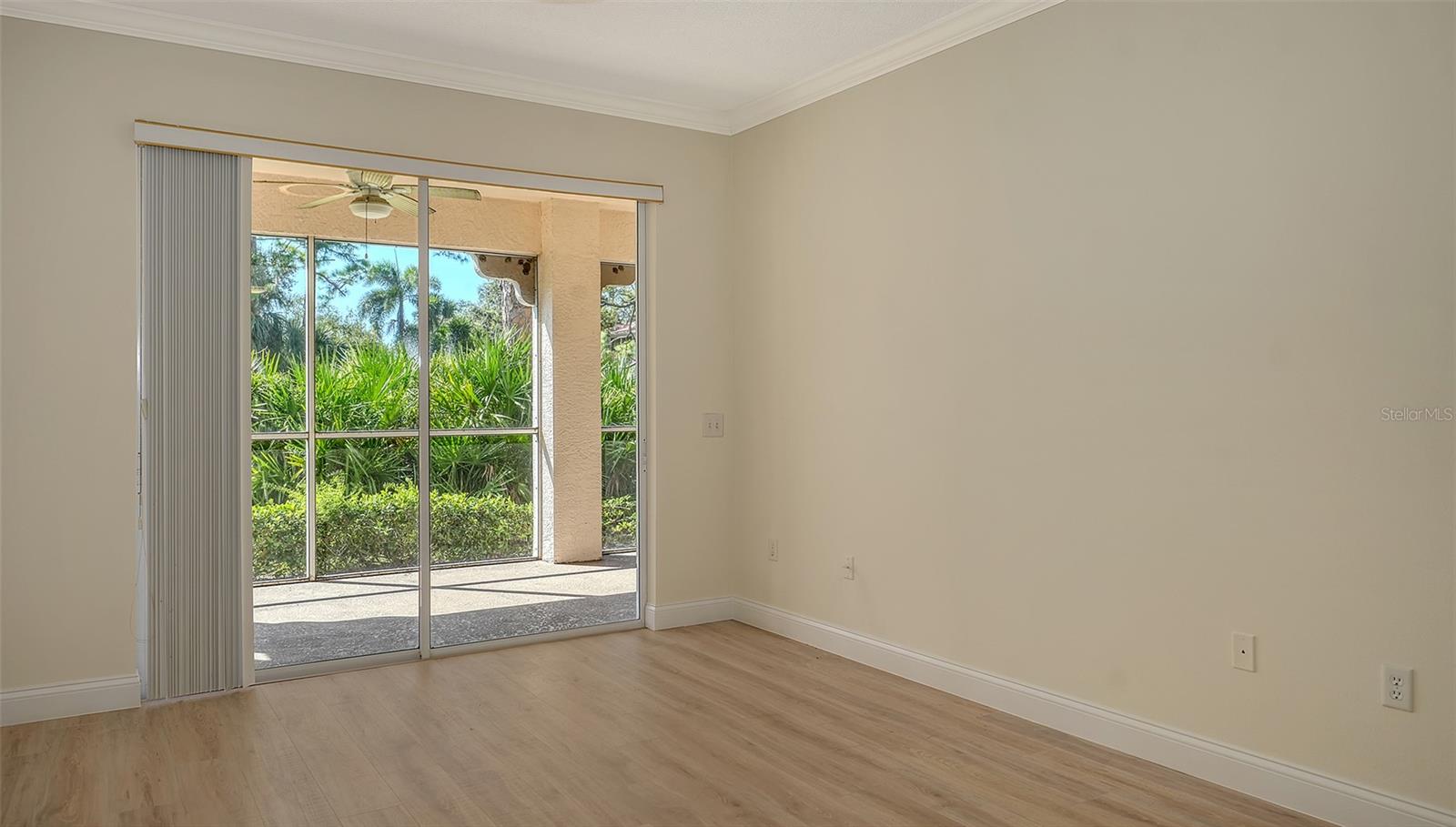 PLAZA DE FLORES - Residential