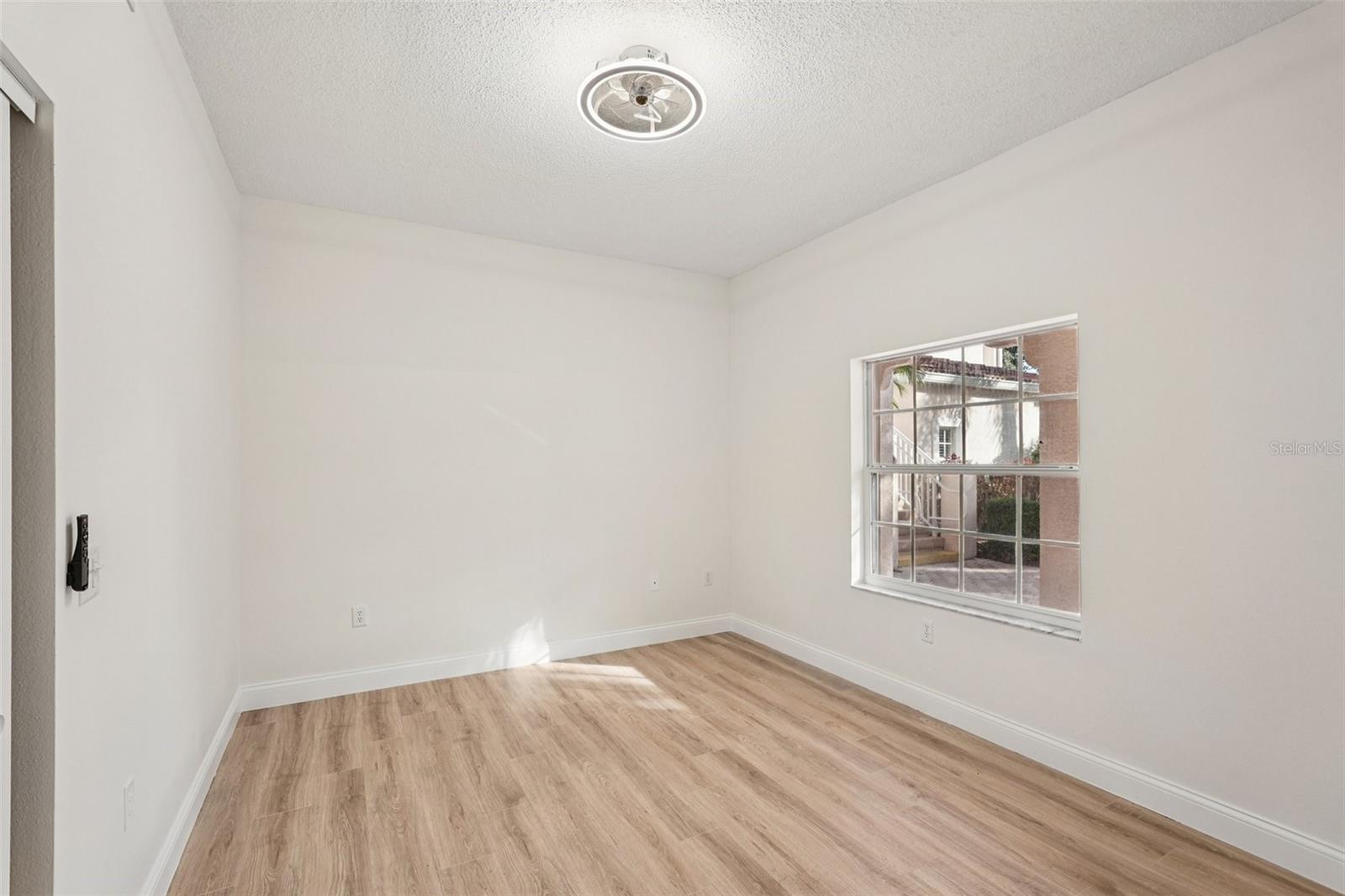 PLAZA DE FLORES - Residential