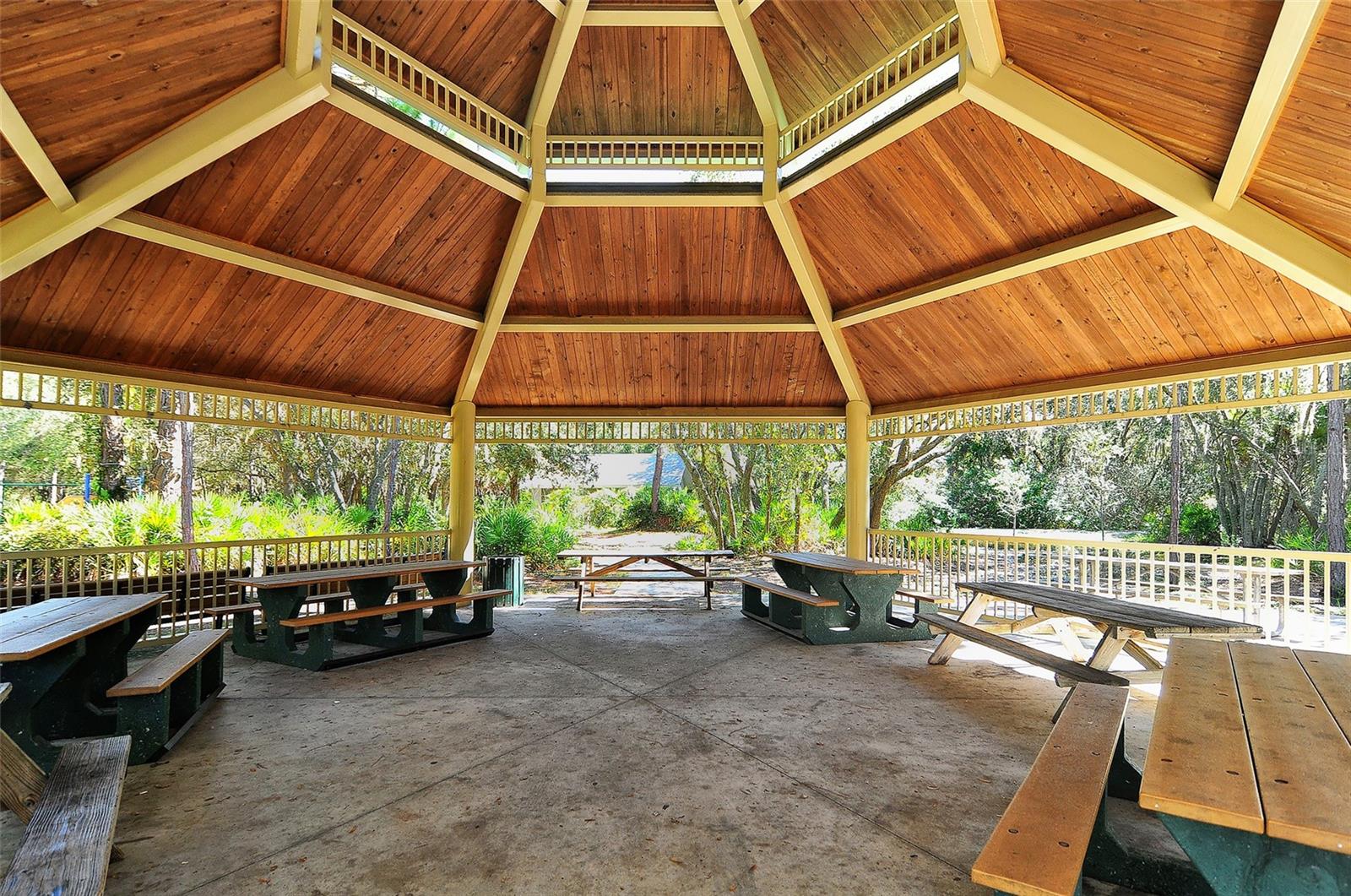 PLAZA DE FLORES - Residential