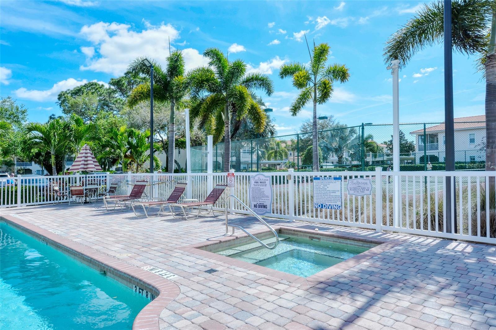 PLAZA DE FLORES - Residential