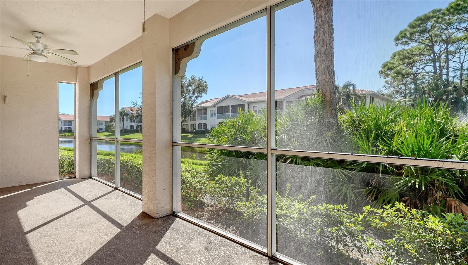 PLAZA DE FLORES - Residential