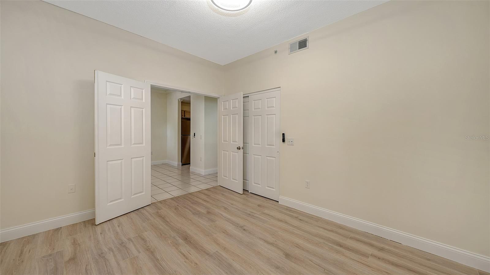 PLAZA DE FLORES - Residential