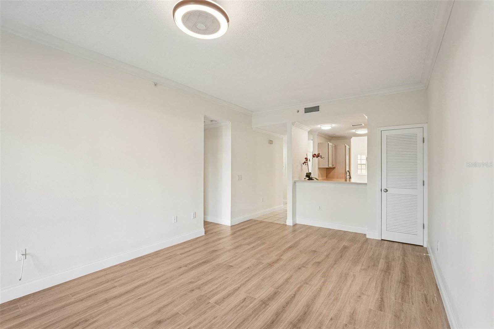 PLAZA DE FLORES - Residential