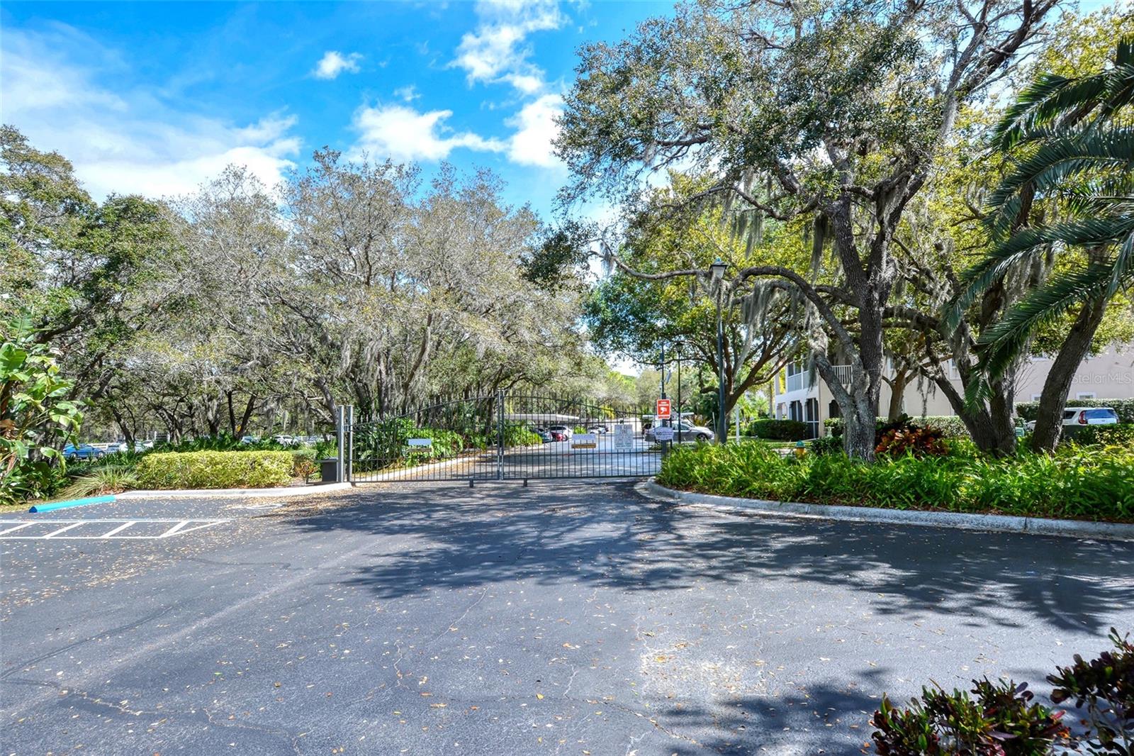 PLAZA DE FLORES - Residential