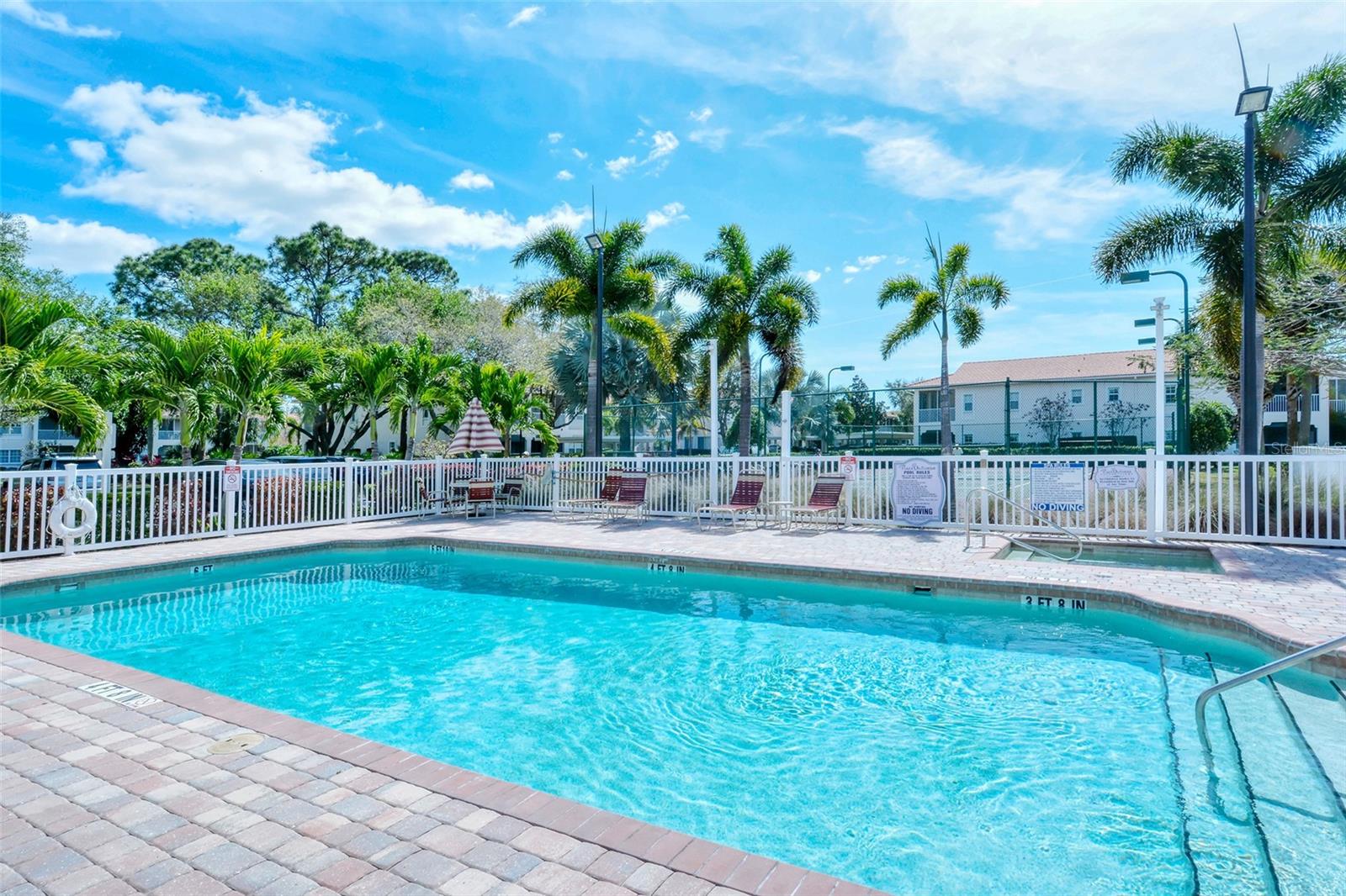 PLAZA DE FLORES - Residential