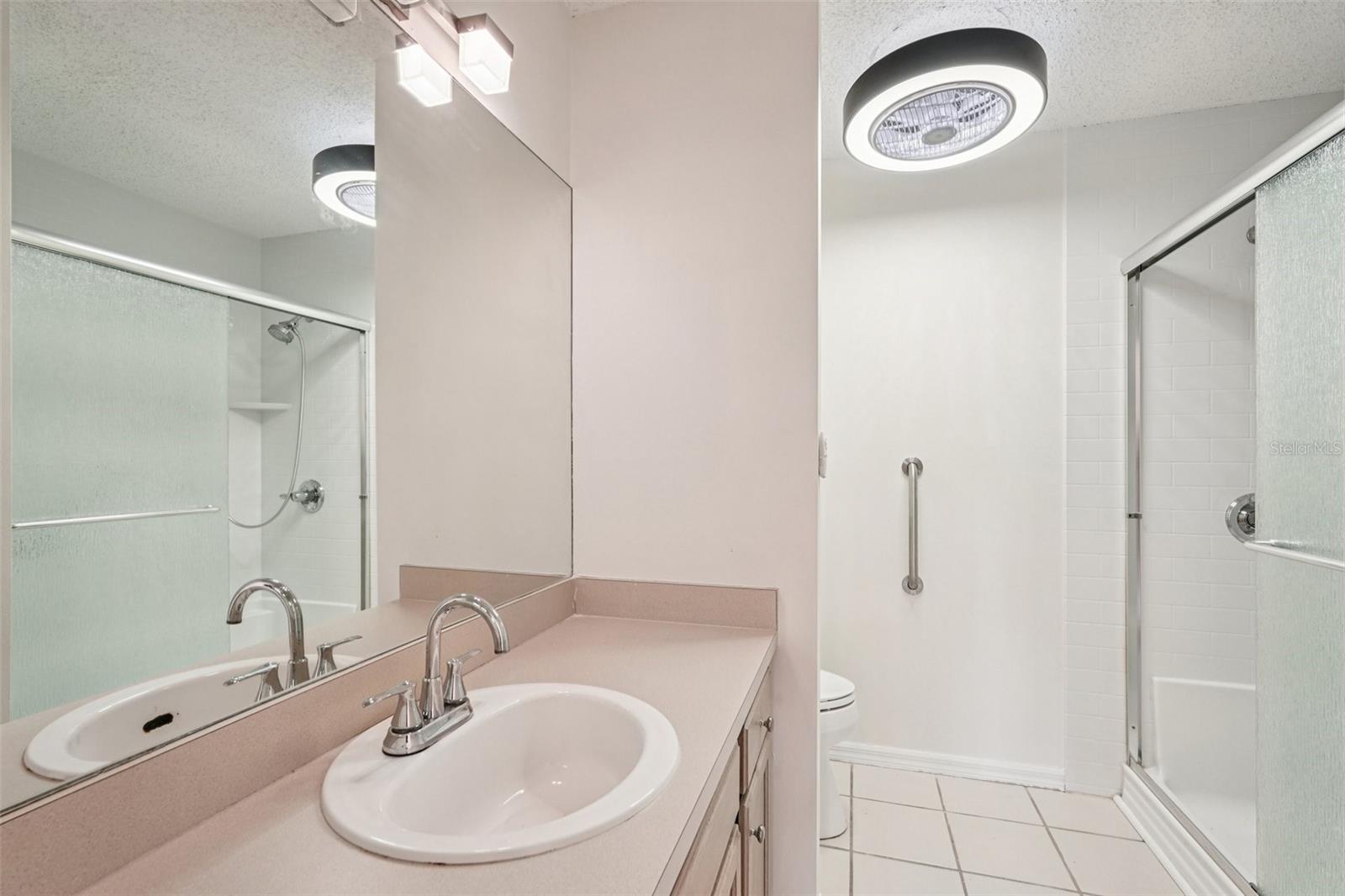 PLAZA DE FLORES - Residential