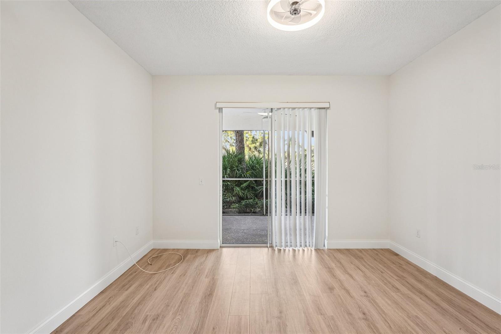 PLAZA DE FLORES - Residential