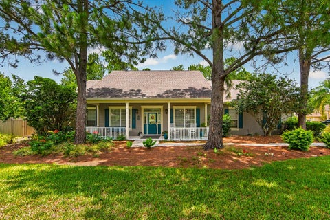 Photo of 6130 Bridleford Drive, Wesley Chapel, FL 33545 (MLS # TB8518478)