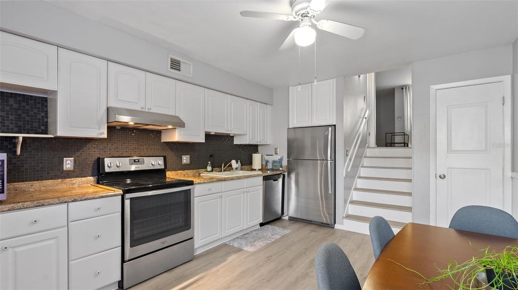 Photo of 4227 La Palma Court, Tampa, FL 33611 (MLS # TB8544054)