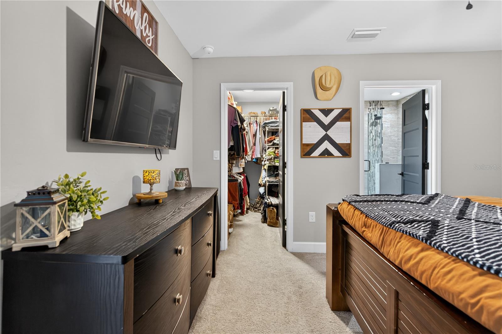 WILLISTON HLNDS - Residential