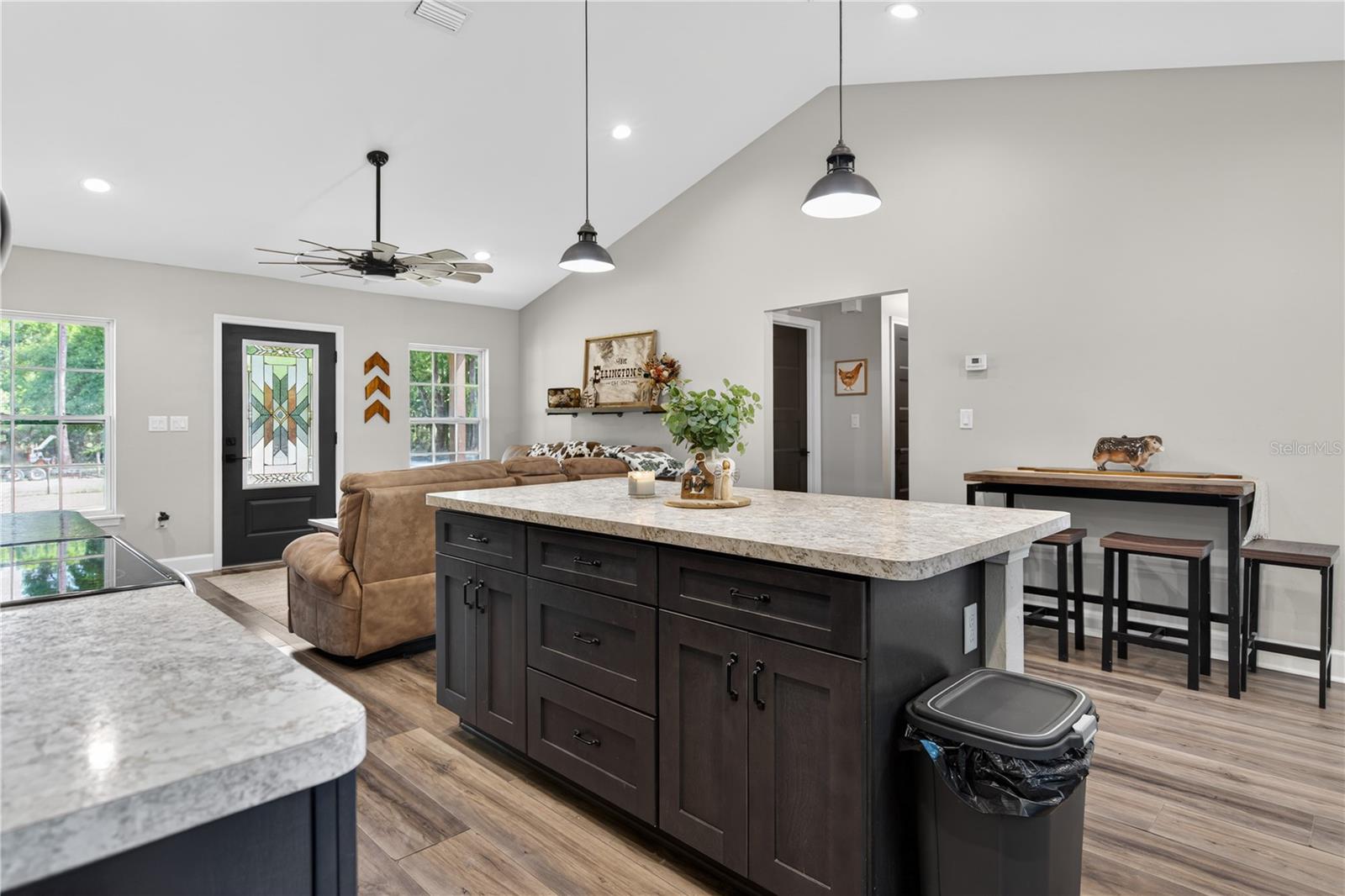 WILLISTON HLNDS - Residential