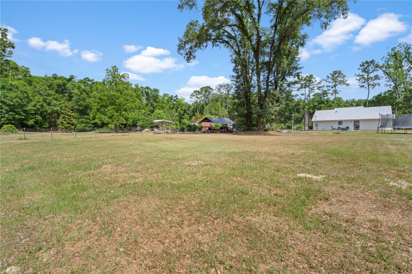 WILLISTON HLNDS - Residential