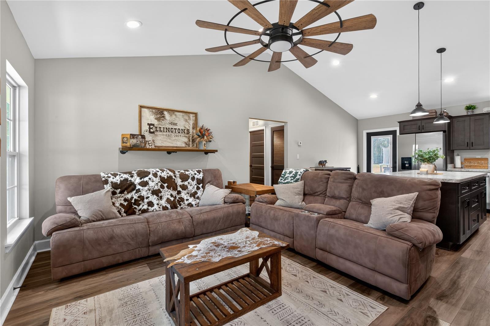 WILLISTON HLNDS - Residential