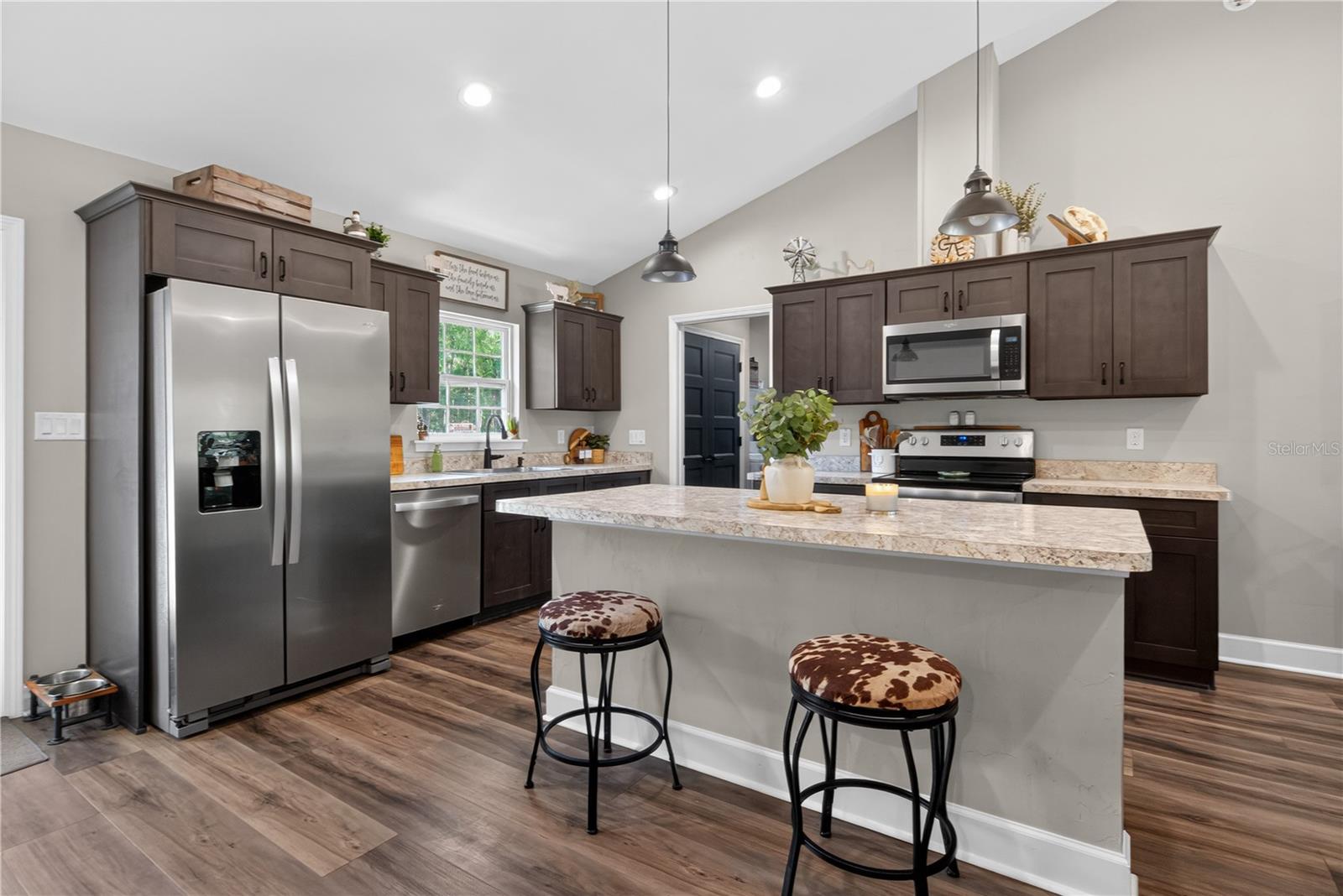 WILLISTON HLNDS - Residential