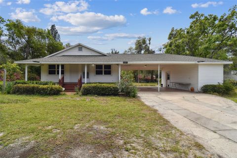 Photo of 2231 Nichols Road, Lithia, FL 33547 (MLS # TB8376528)