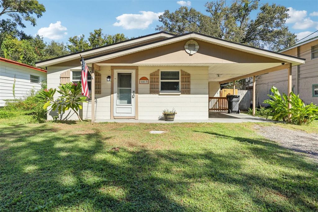 Photo of 1013 Oakhill Street, Seffner, FL 33584 (MLS # TB8436953)