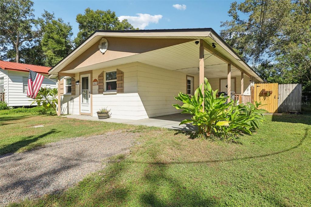 Photo of 1013 Oakhill Street, Seffner, FL 33584 (MLS # TB8436953)