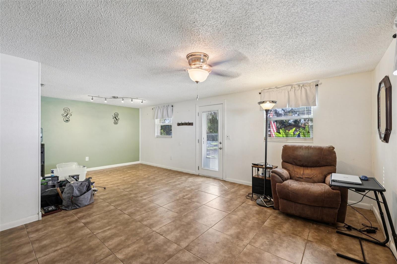 GRAY MOSS HILL ADD - Residential