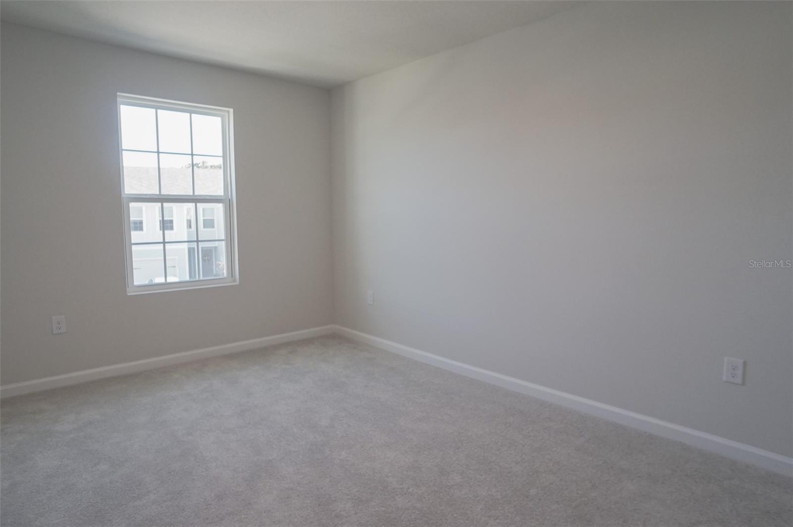 BEAR CRK TWNHMS - Residential