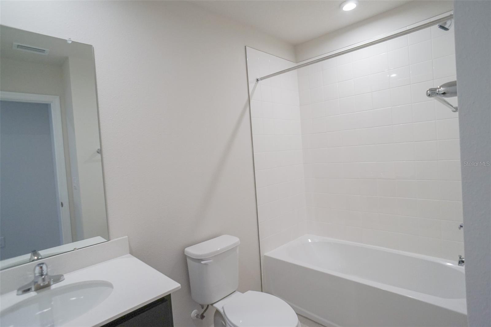 BEAR CRK TWNHMS - Residential