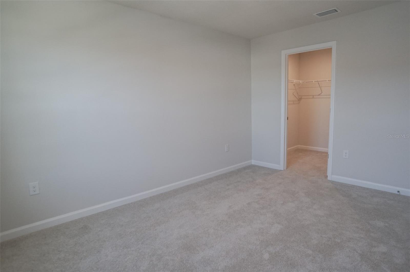 BEAR CRK TWNHMS - Residential