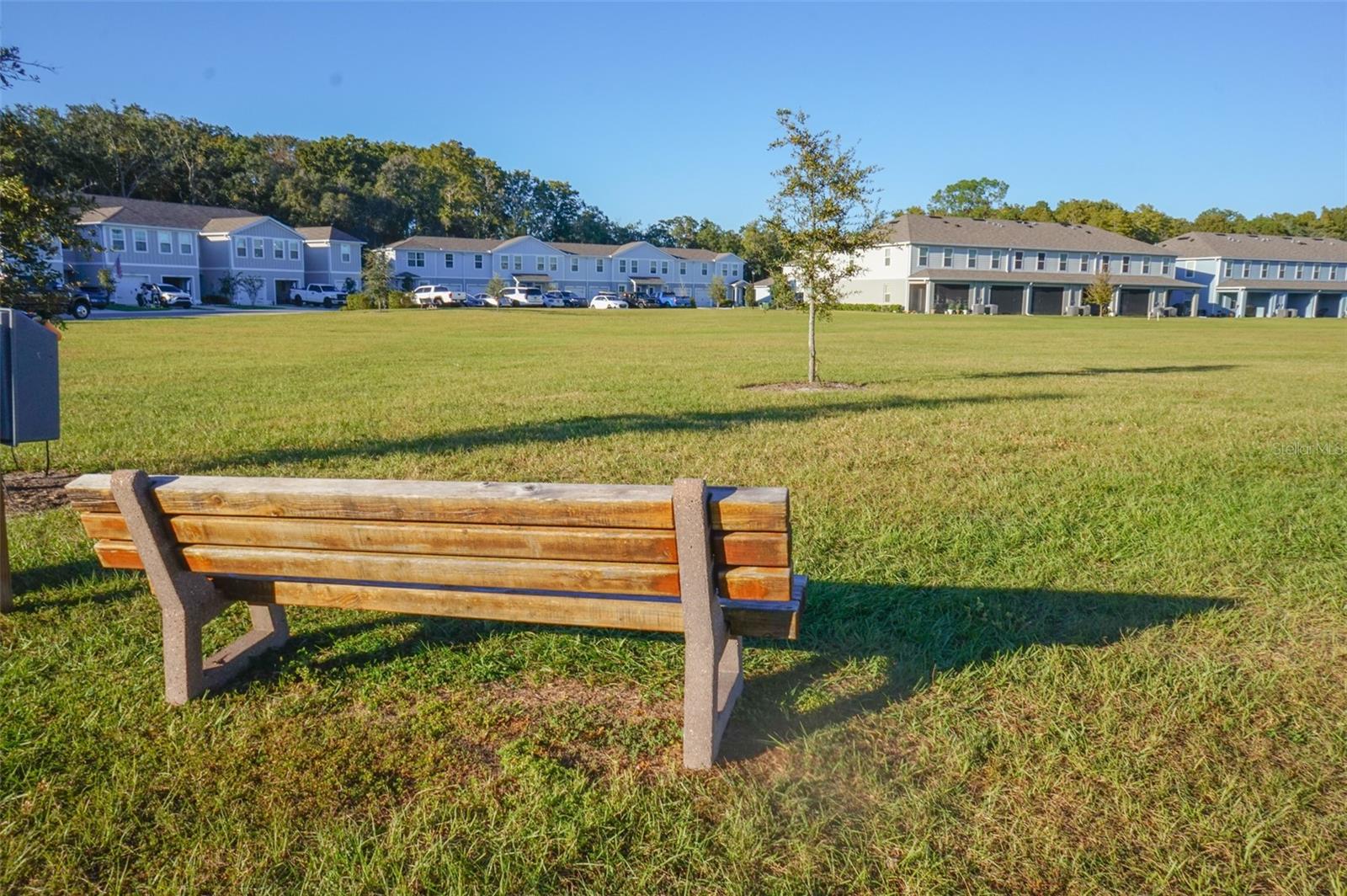 BEAR CRK TWNHMS - Residential