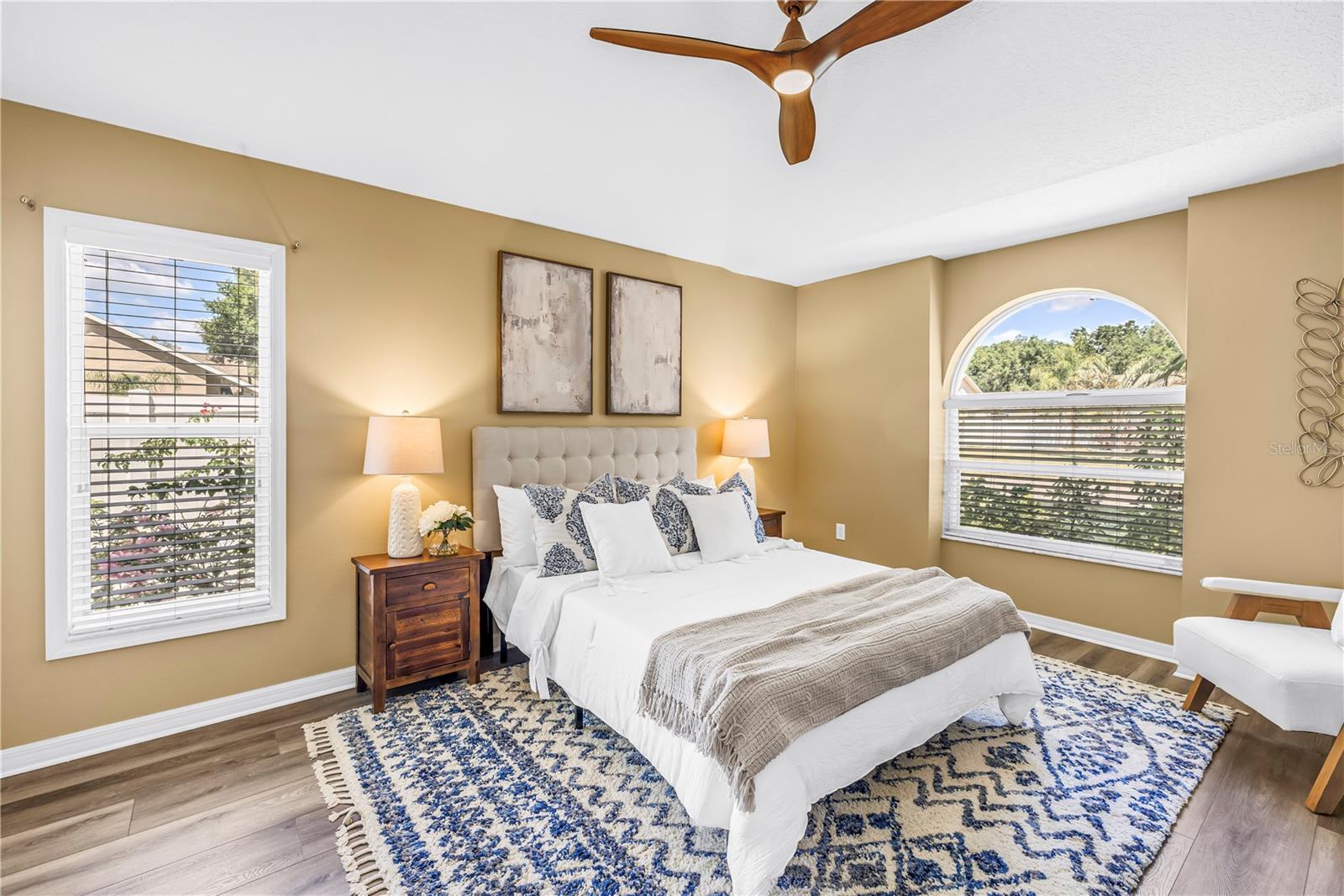 MANDARIN LAKES - Residential