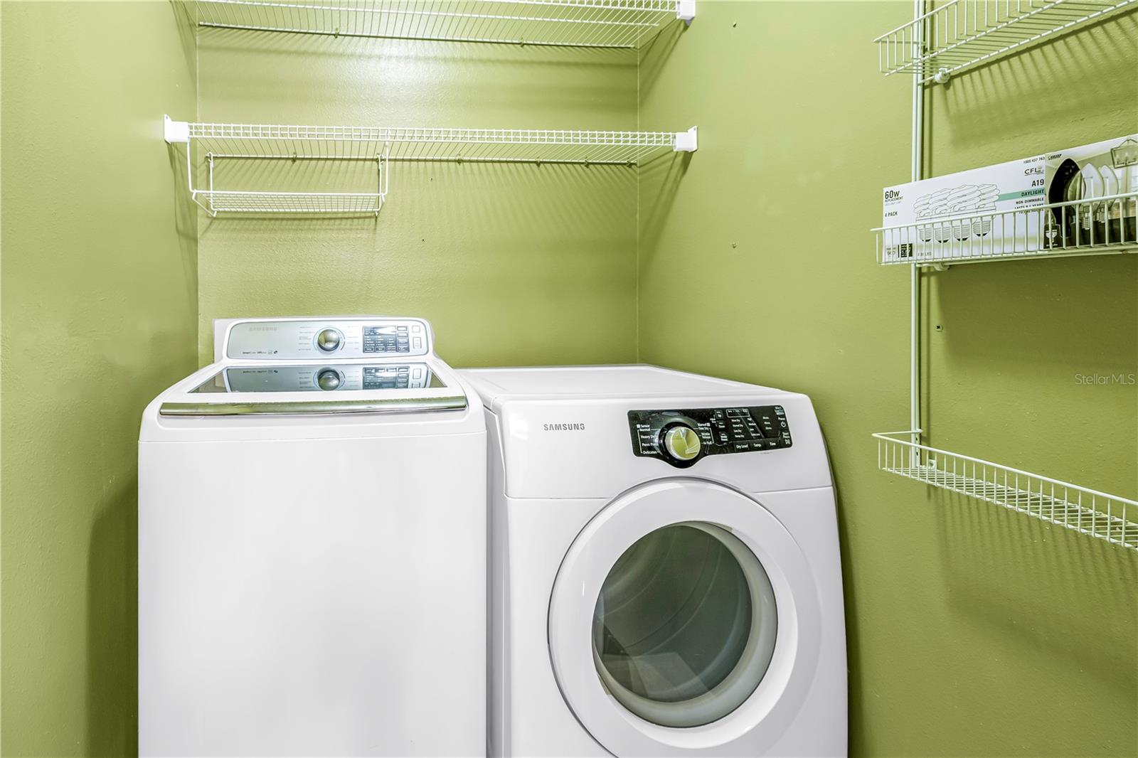 MANDARIN LAKES - Residential