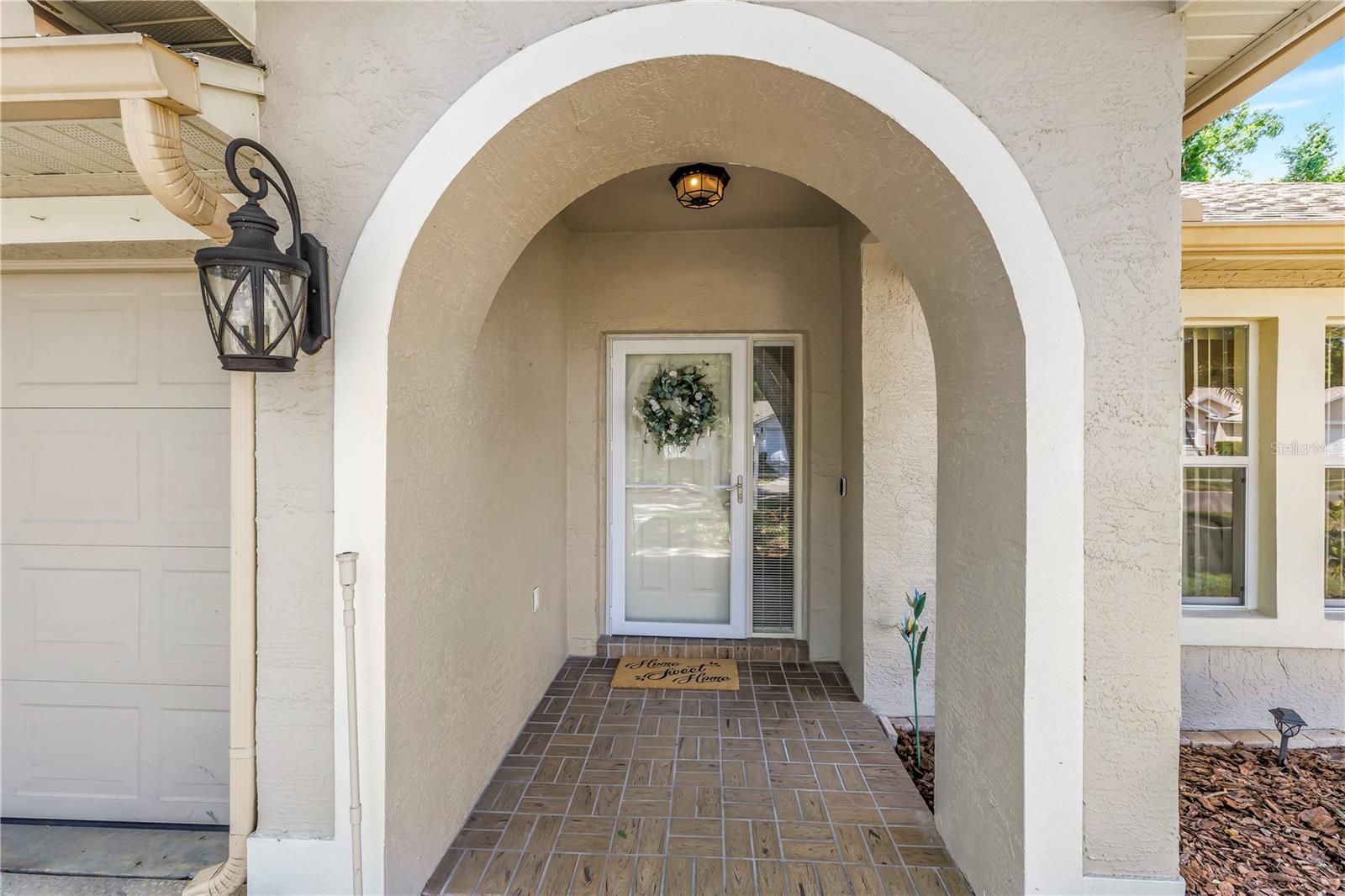 MANDARIN LAKES - Residential