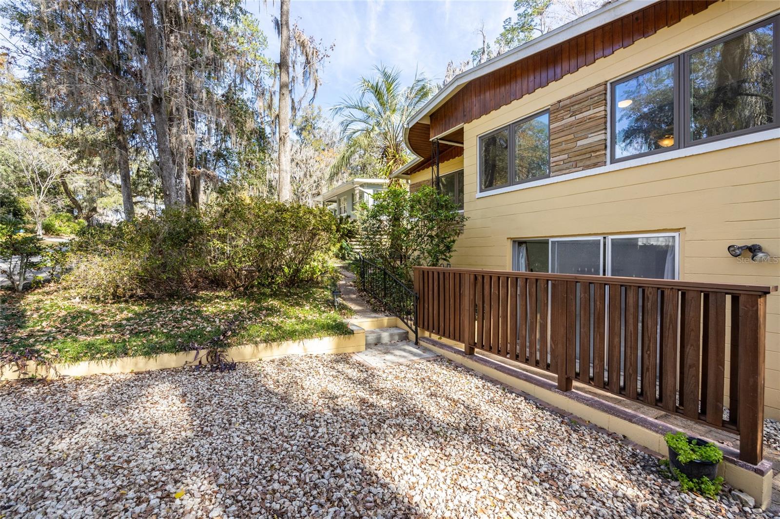 311 SW 27TH STREET