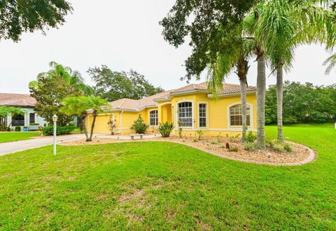 A home in PARRISH