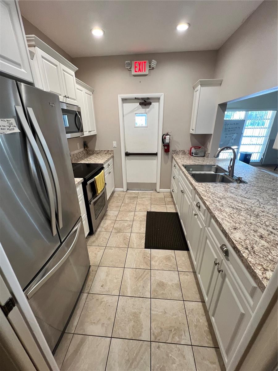 CORTEZ VILLAS CONDO 6 PH B - Residential