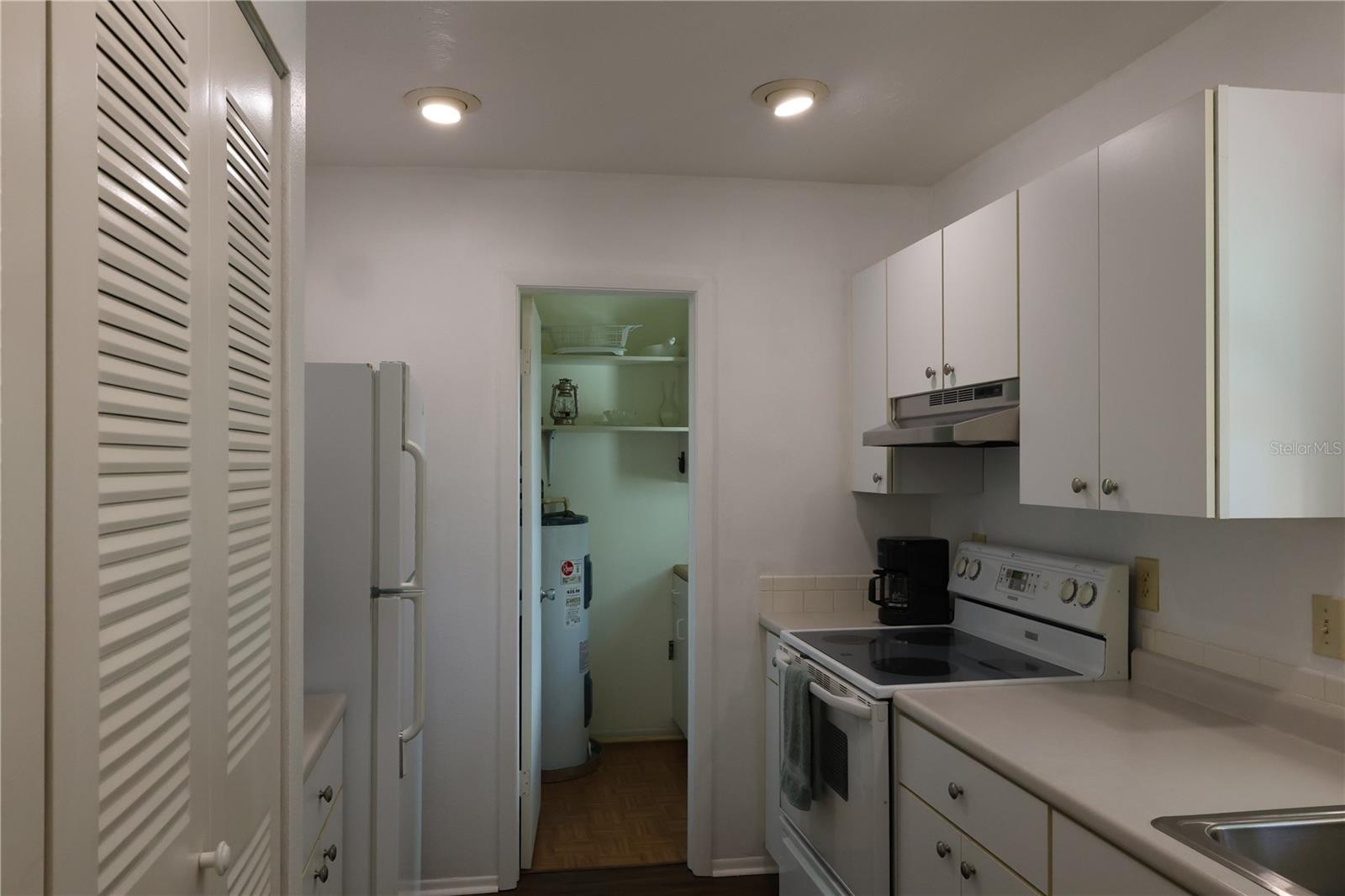 CORTEZ VILLAS CONDO 6 PH B - Residential