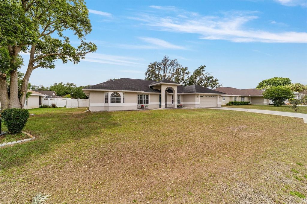 Photo of 5392 SW 82nd Street, Ocala, FL 34476 (MLS # OM723922)