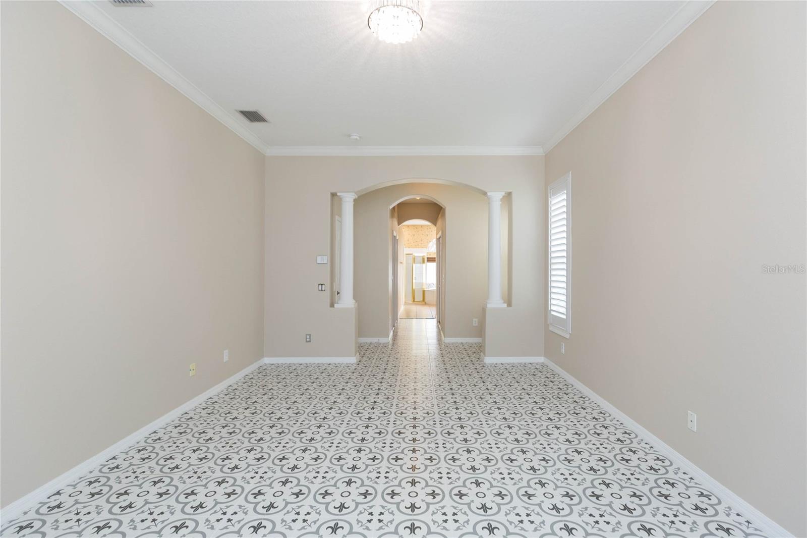 LAKE TALIA PH 01 - Residential