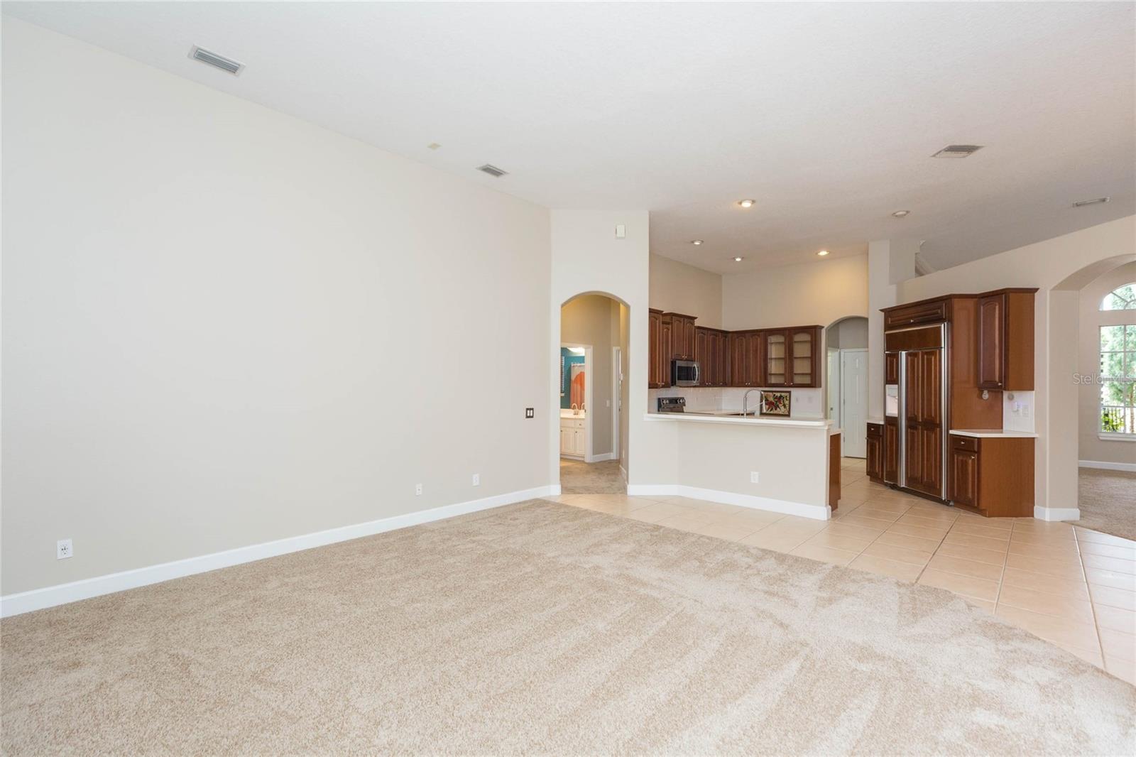 LAKE TALIA PH 01 - Residential